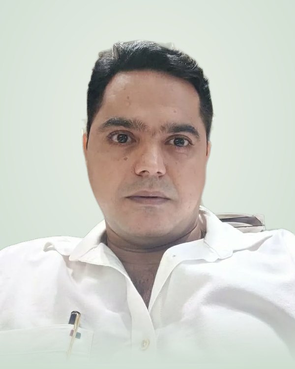 Portrait of Mr. Dinesh Bhagnani